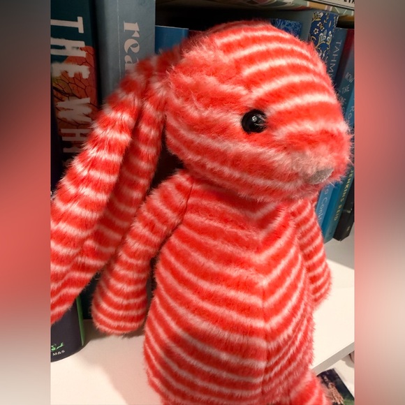 Jellycat Evey Bashful Bunny Red and White - Picture 3 of 7